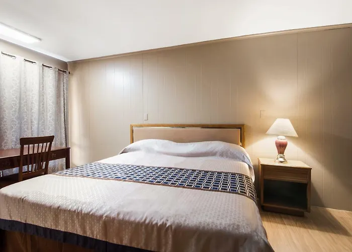 Knights Inn Amsterdam
